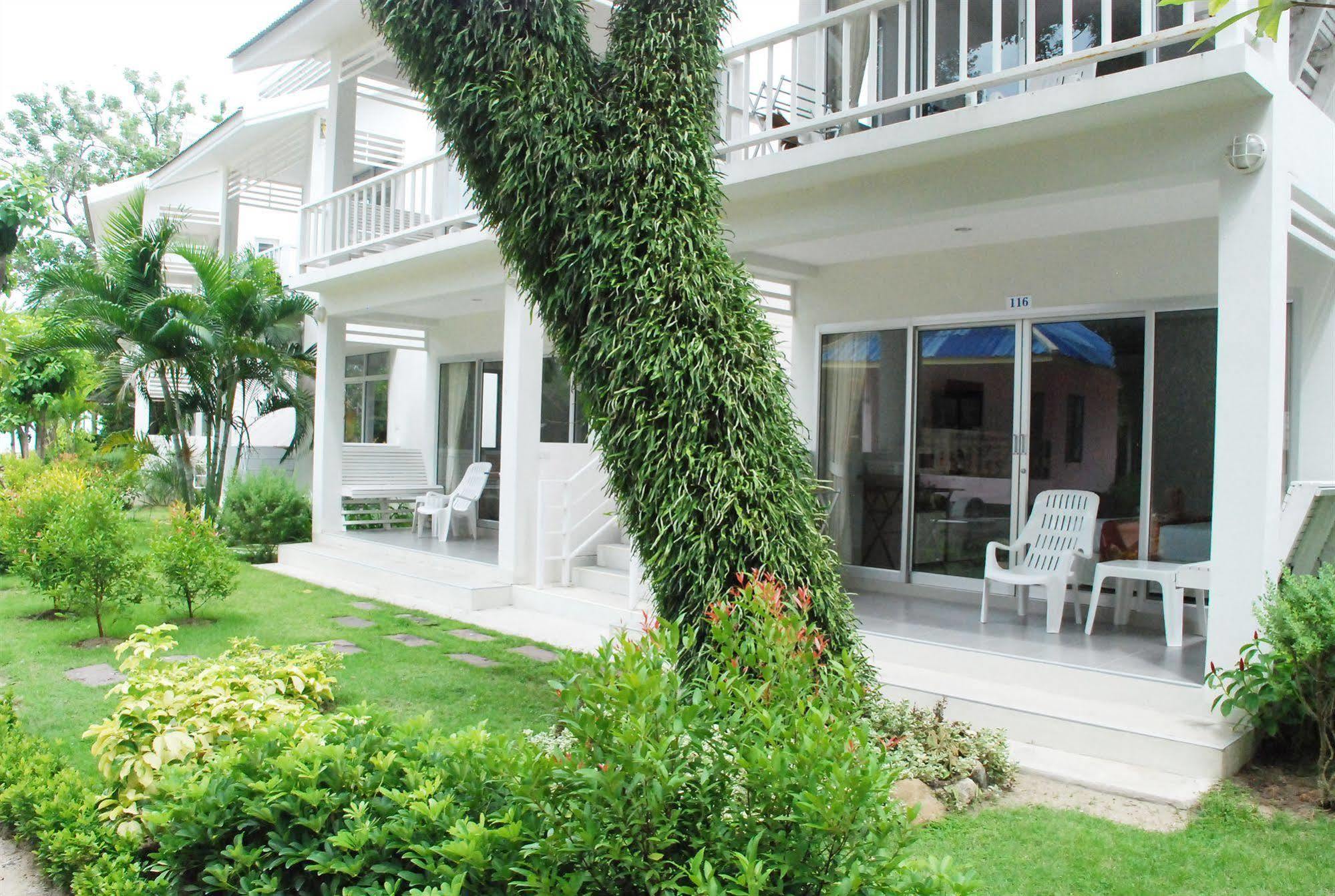 Amity Beach Resort Maret Dış mekan fotoğraf