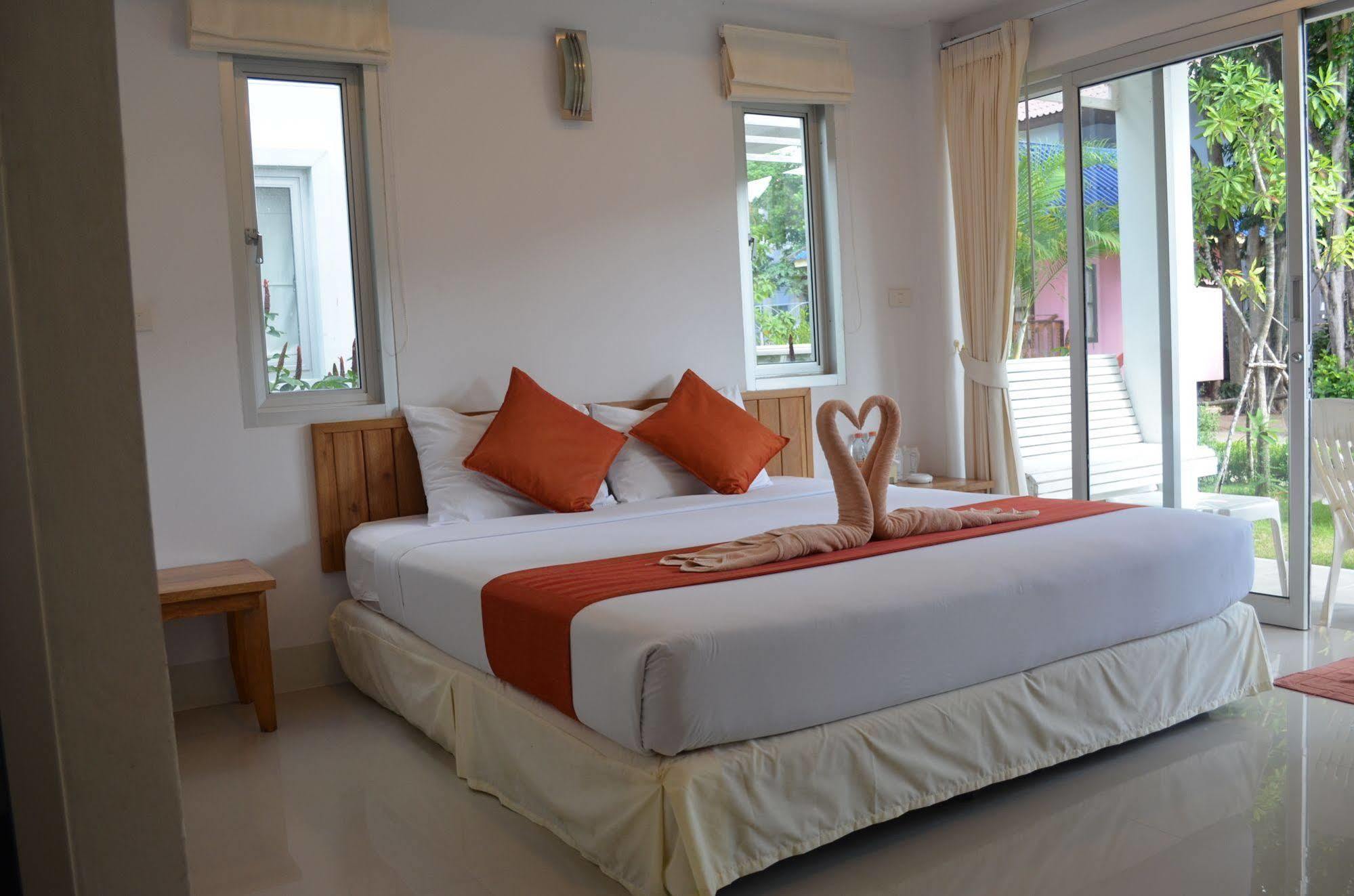 Amity Beach Resort Maret Dış mekan fotoğraf