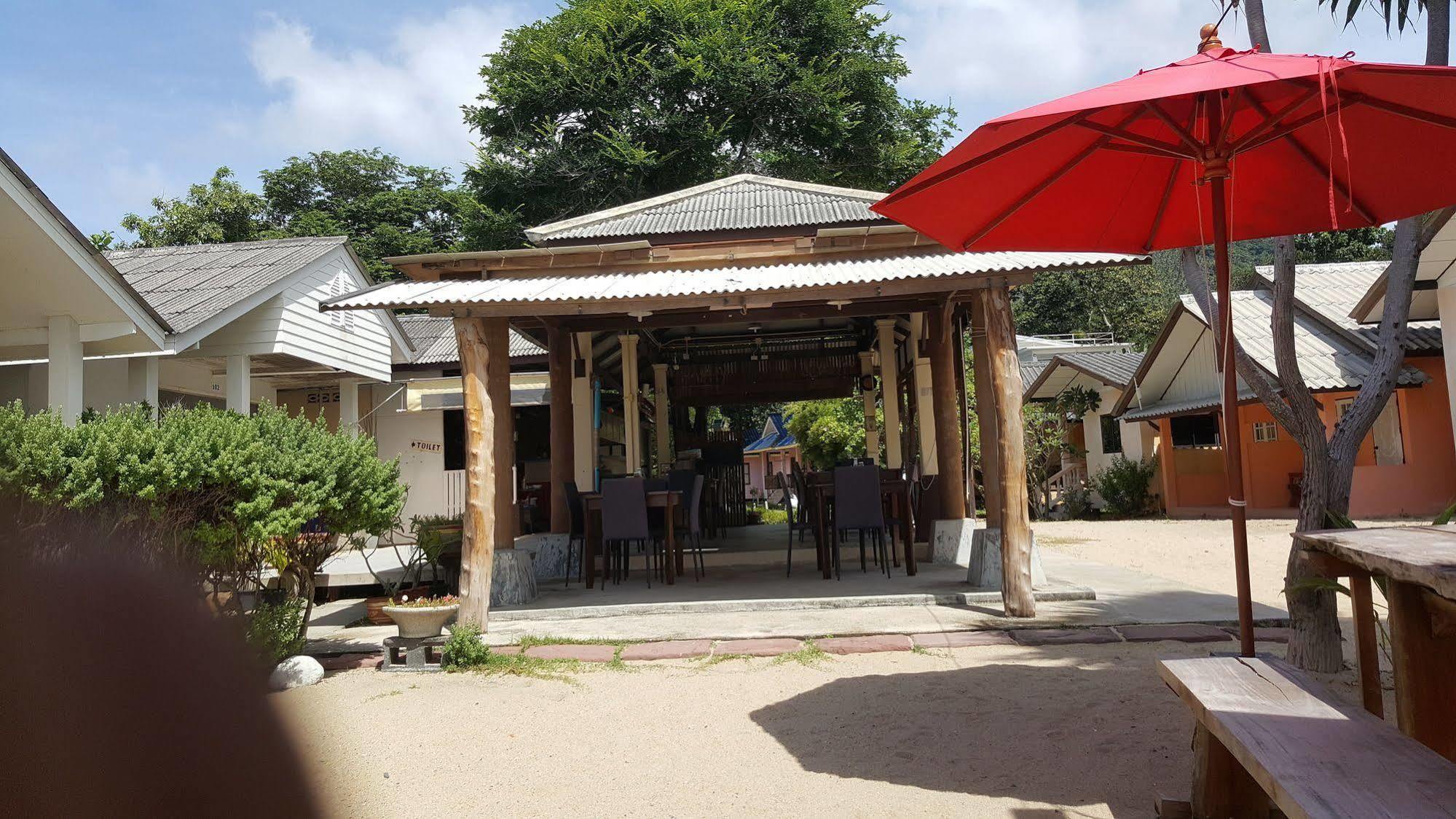 Amity Beach Resort Maret Dış mekan fotoğraf