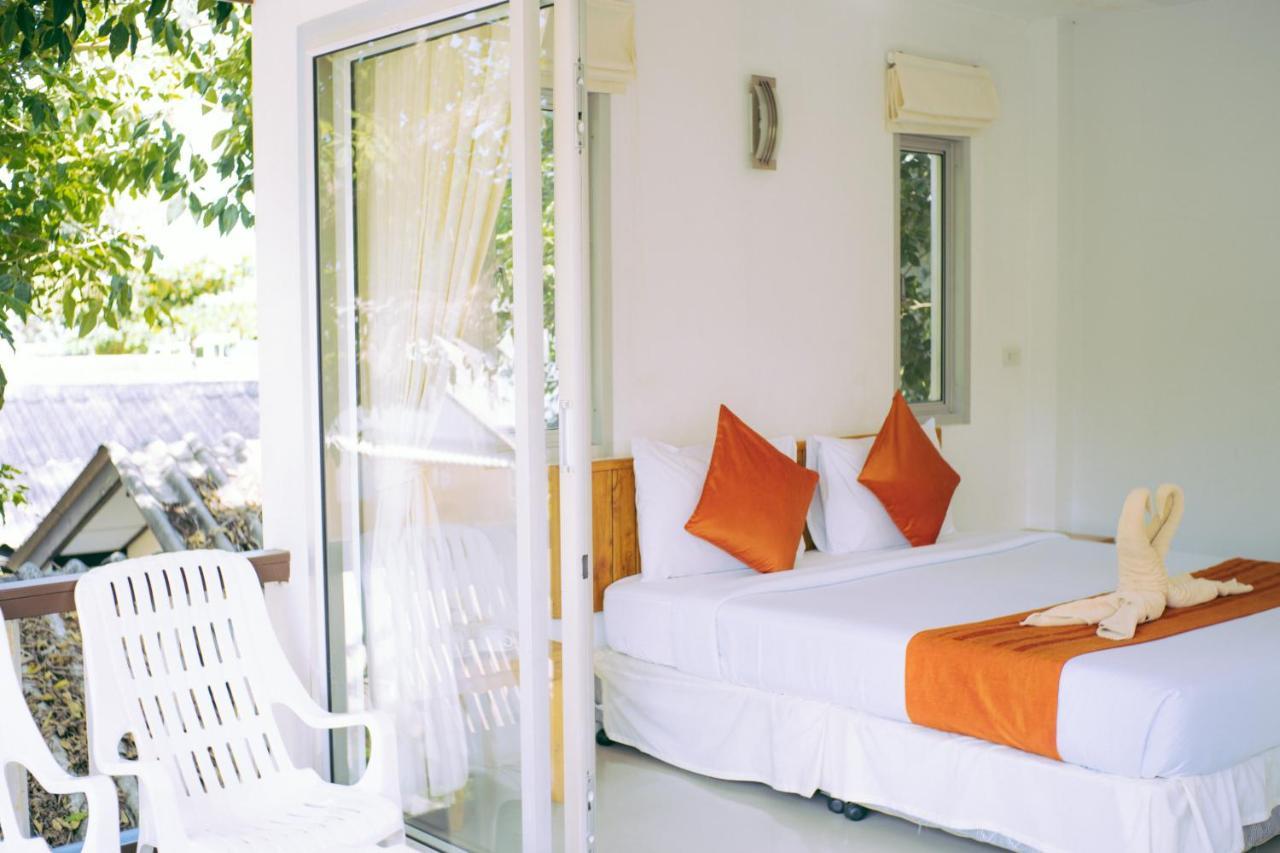 Amity Beach Resort Maret Dış mekan fotoğraf