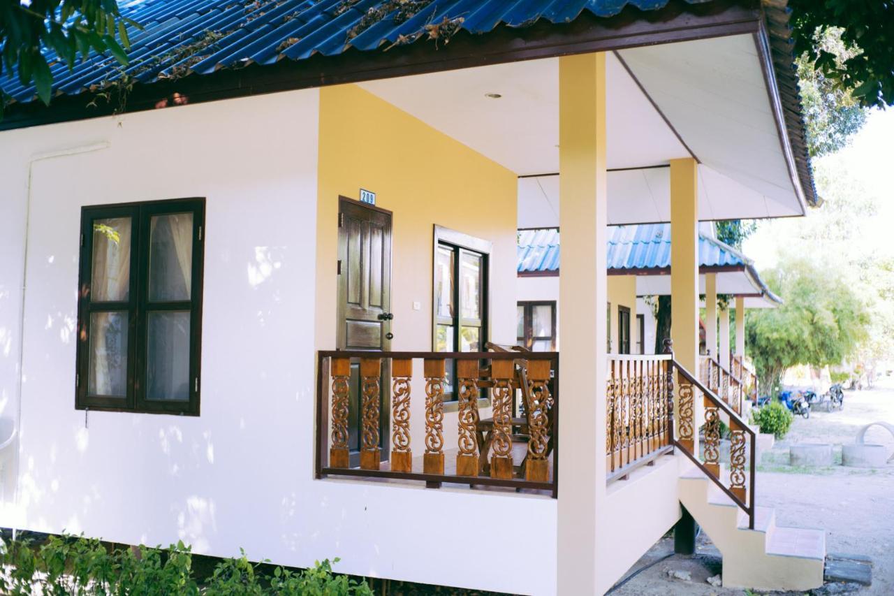 Amity Beach Resort Maret Dış mekan fotoğraf