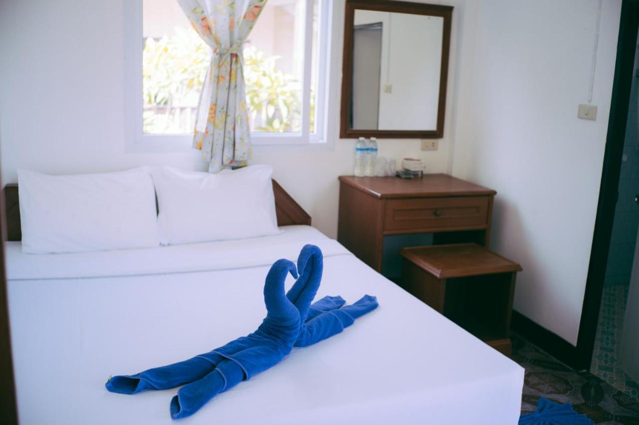 Amity Beach Resort Maret Dış mekan fotoğraf