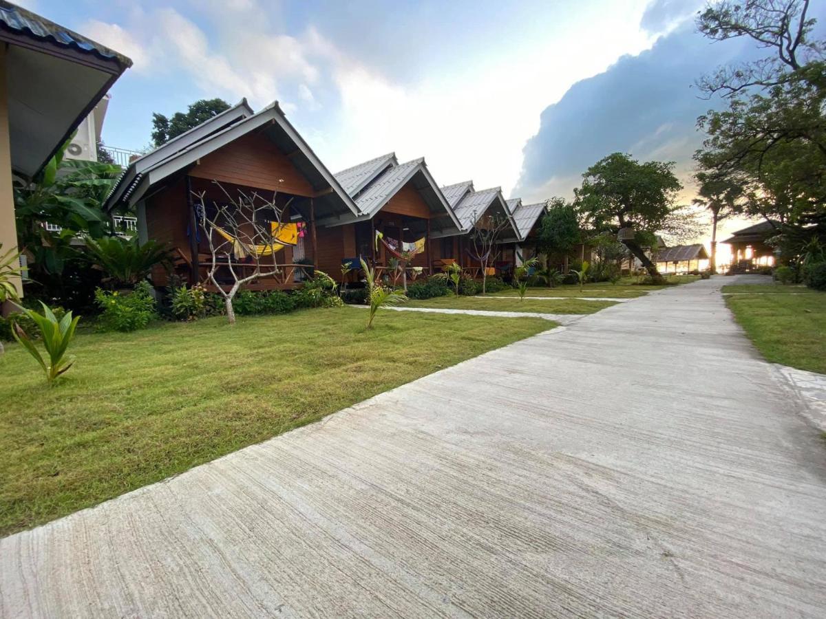 Amity Beach Resort Maret Dış mekan fotoğraf